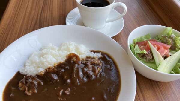 東鷲宮駅の隠れ家「cafe茶ぽっと」でアットホームなカフェタイムを