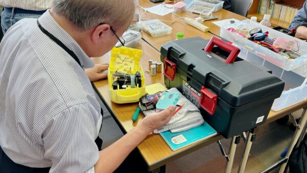 大切なおもちゃがまた動き出す！「久喜・栗橋おもちゃの病院」