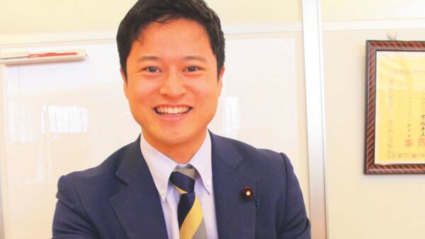 第50回衆院総選挙全国最年少の小選挙区当選者