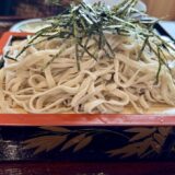 久喜市鷲宮駅から徒歩約9分「めんこい屋」で手打ちそばとコシうどんを堪能