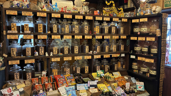 創業35年！埼玉・久喜のコーヒー豆専門店「豆屋」炭火焙煎の魅力